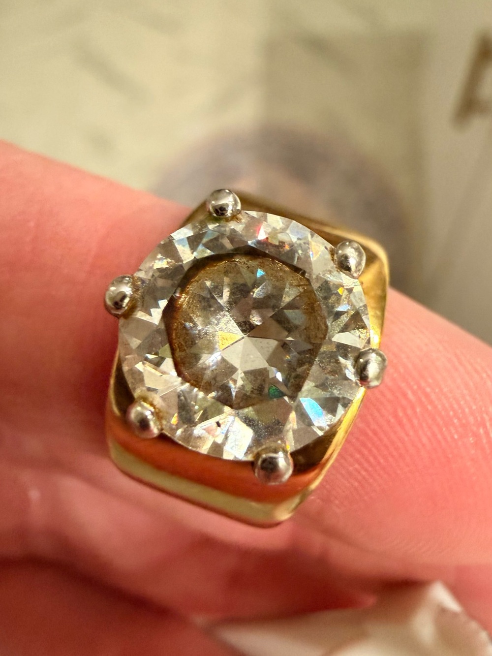 Vintage 80s/90s Oversized Crystal Cocktail Ring Size 4.5 Gold Tone Statement